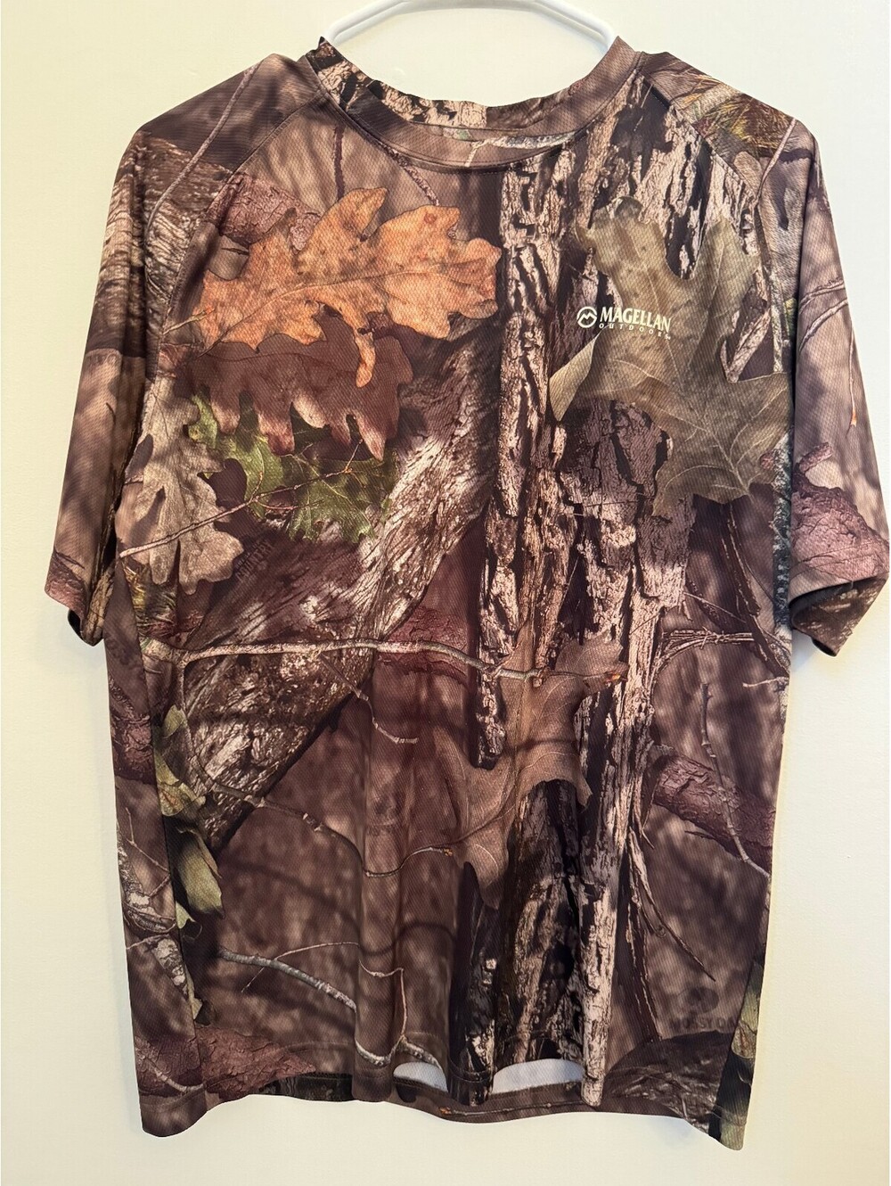 Magellan Run Off Realtree camo short sleeve performance shirt size M